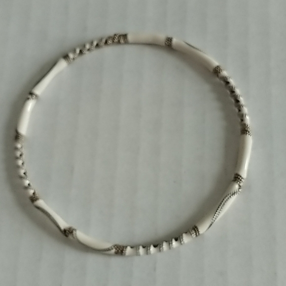 Set of Three Dainty White & Gold tone Bracelets - Picture 7 of 11